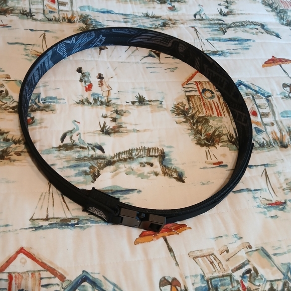 🦚WeThePeople 36-40 tactical gun L - Picture 15 of 16